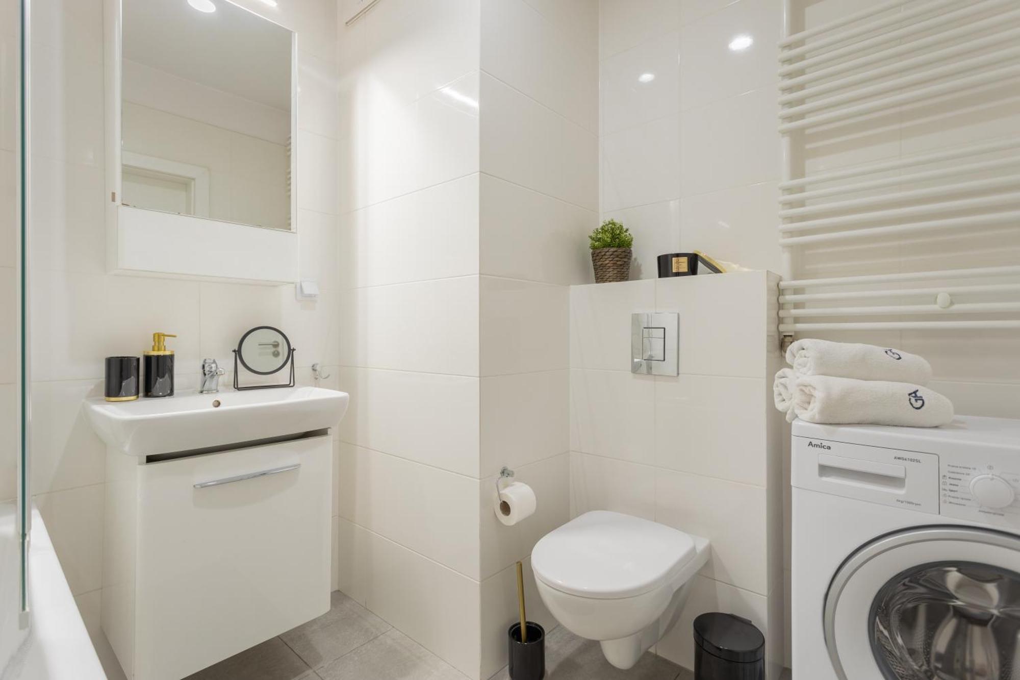 Urban Chic - Pereca - Rondo Onz - Luxury Warsaw Stays - 14 People Екстериор снимка