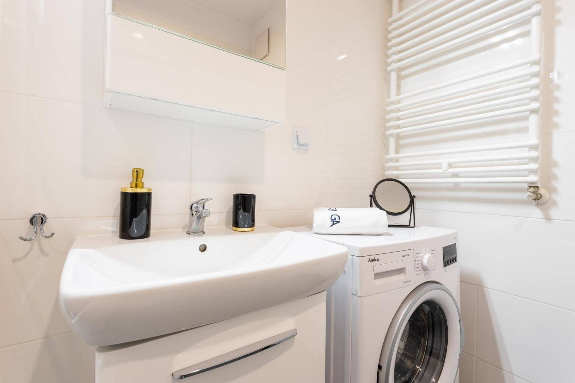 Urban Chic - Pereca - Rondo Onz - Luxury Warsaw Stays - 14 People Екстериор снимка