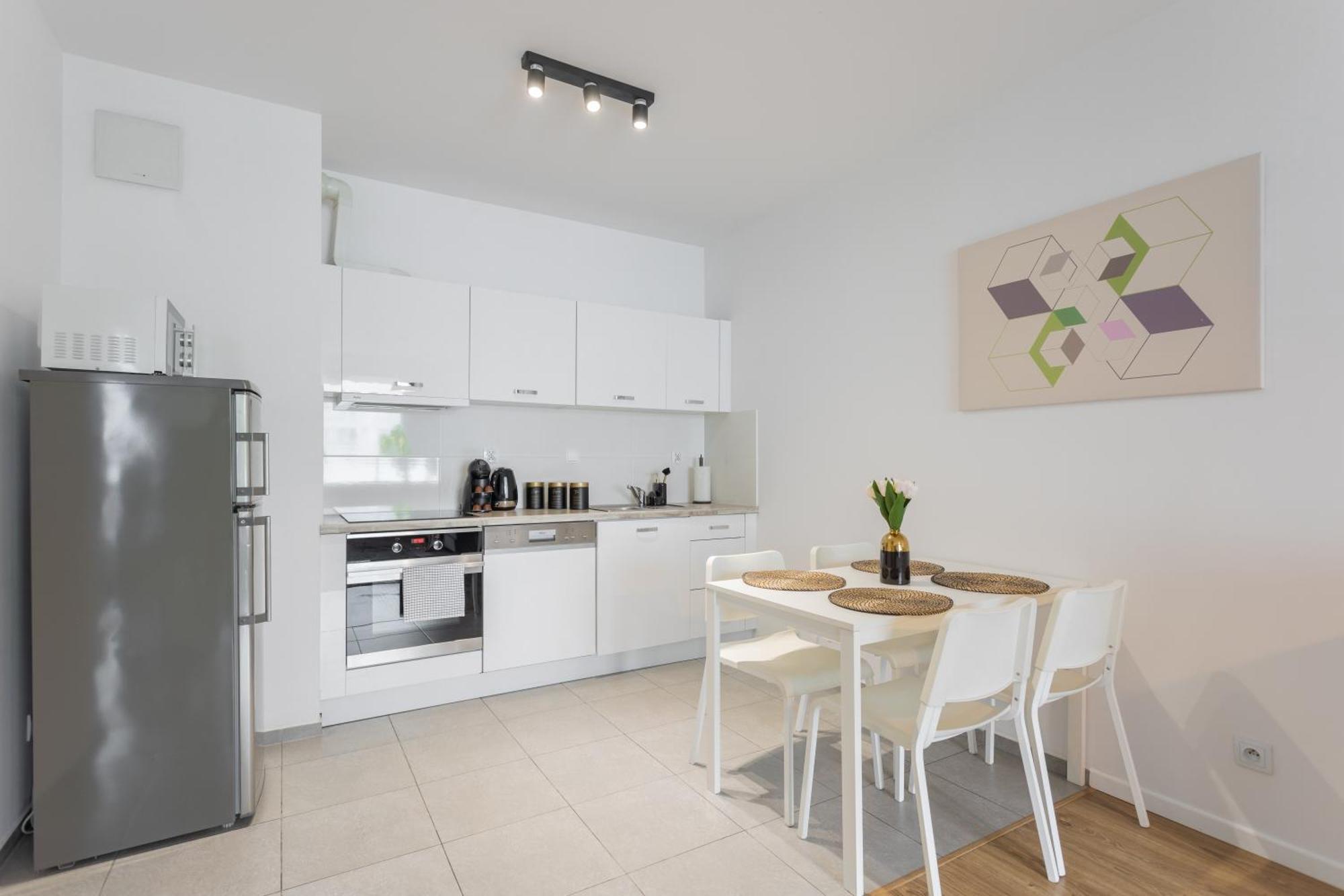 Urban Chic - Pereca - Rondo Onz - Luxury Warsaw Stays - 14 People Екстериор снимка