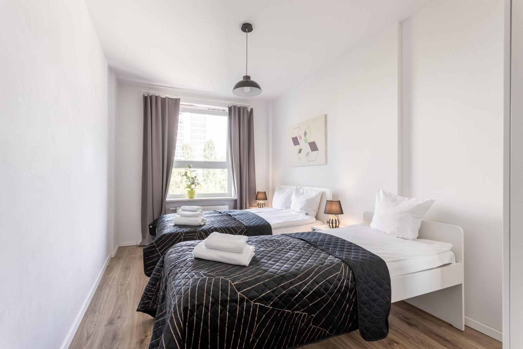 Urban Chic - Pereca - Rondo Onz - Luxury Warsaw Stays - 14 People Екстериор снимка